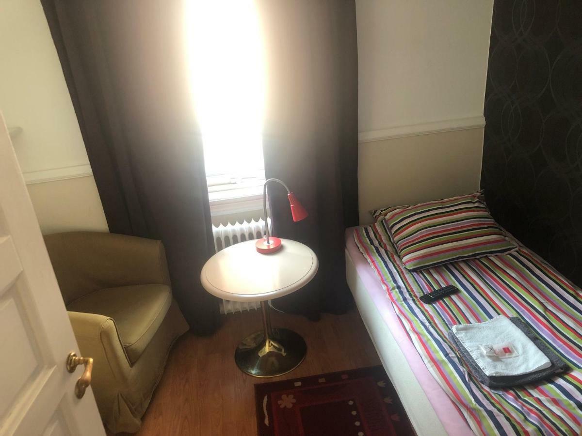 Citybed Bed & Breakfast Pajala Bagian luar foto